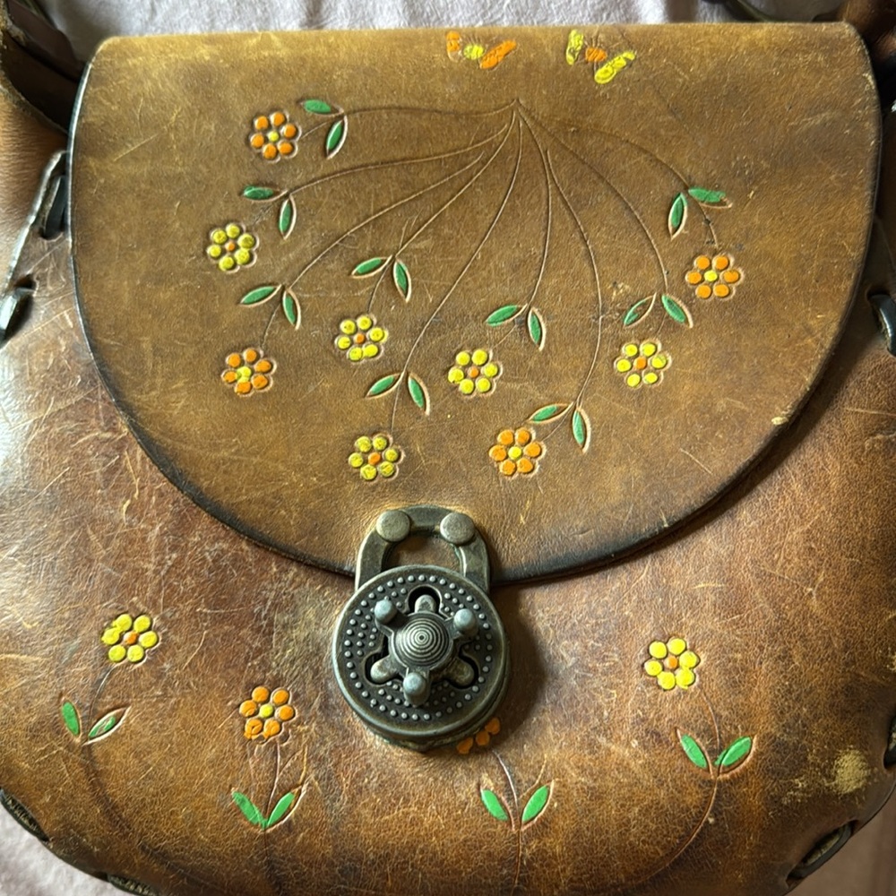 Vintage leather bag